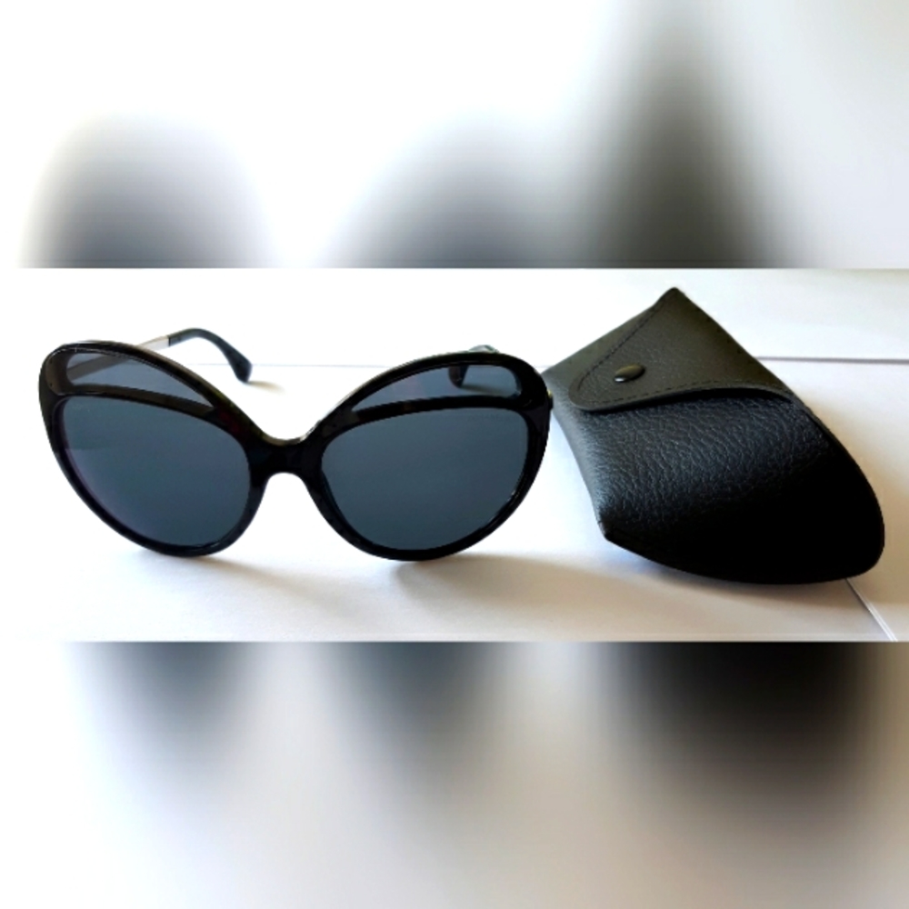EUC Chanel black sunglasses 5379